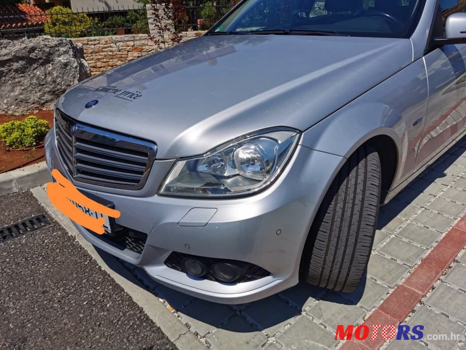 2013' Mercedes-Benz C-Klasa 220 Cdi T photo #5