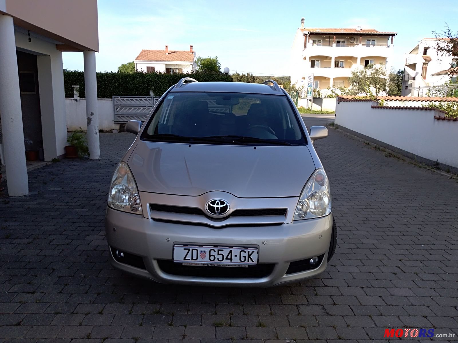 2006' Toyota Corolla Verso Solo D4D photo #7