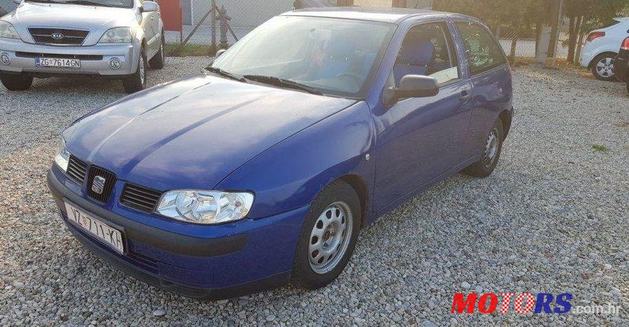 2001' SEAT Ibiza 1,9 Sdi photo #1