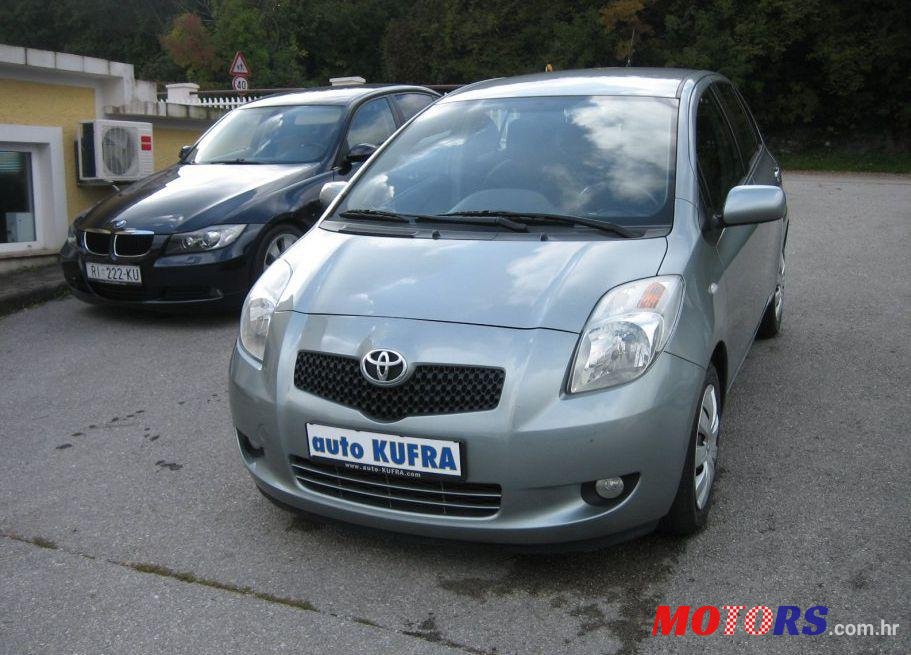 2008' Toyota Yaris 1,3 Vvt-I photo #1