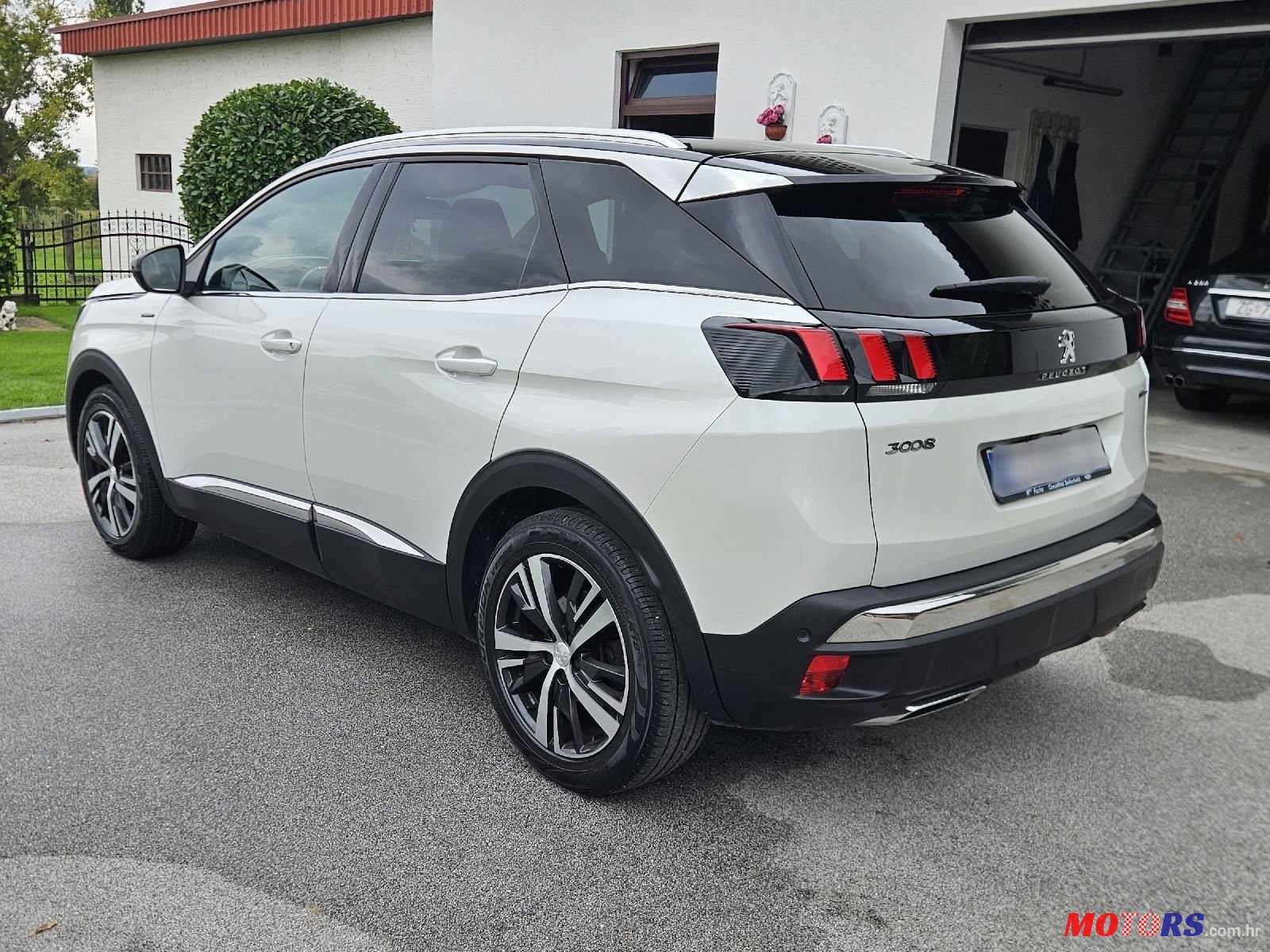 2017' Peugeot 3008 2,0 Bluehdi photo #2