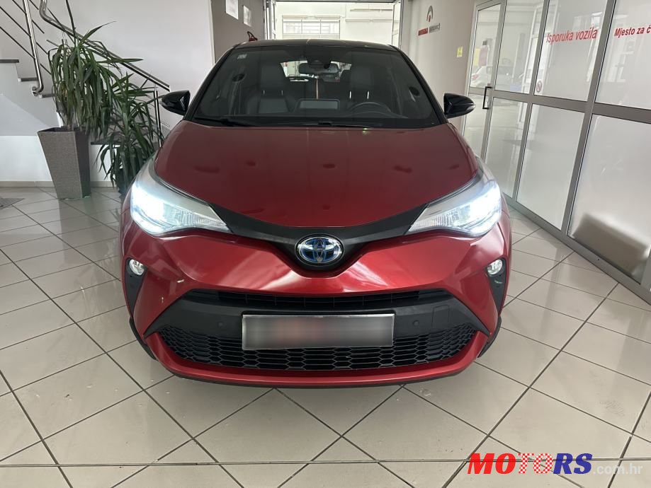 2021' Toyota C-HR 1,8 photo #2