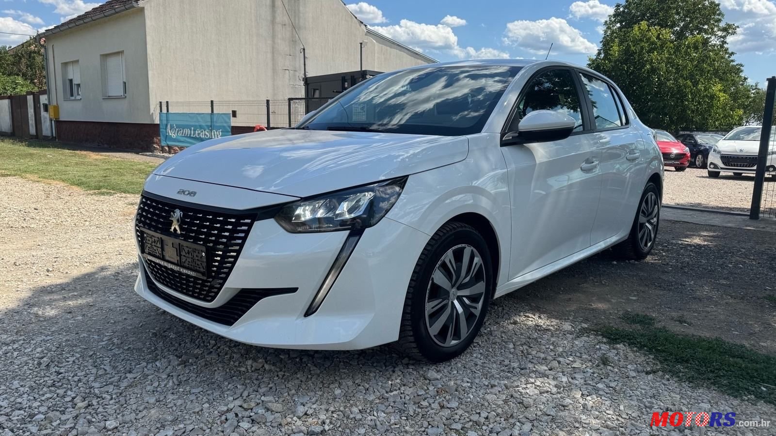 2020' Peugeot 208 1,2 Puretech photo #1