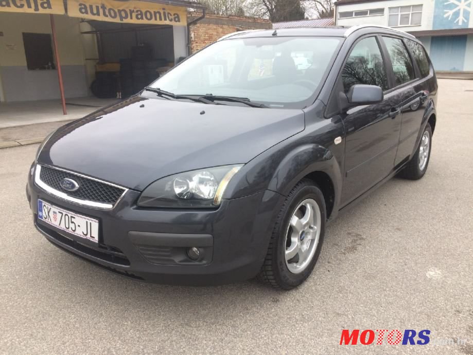 2006' Ford Focus Karavan photo #2