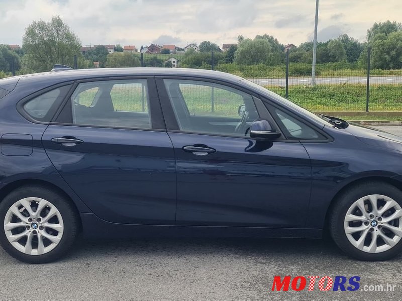 2017' BMW Serija 2 216D photo #3