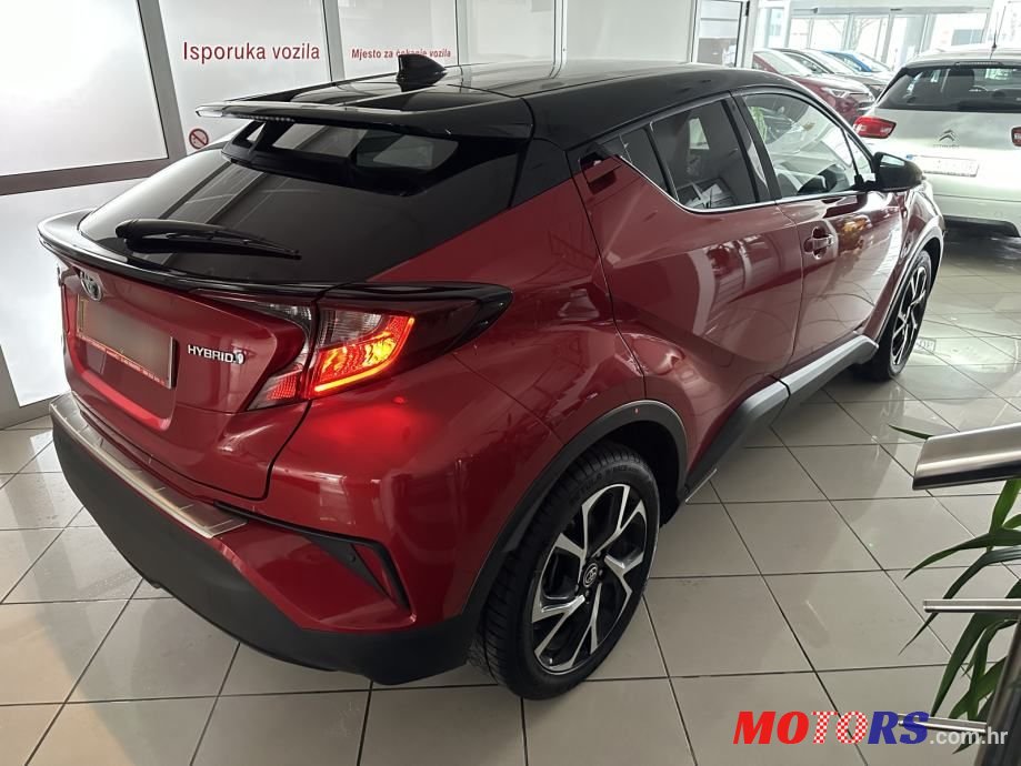 2021' Toyota C-HR 1,8 photo #4