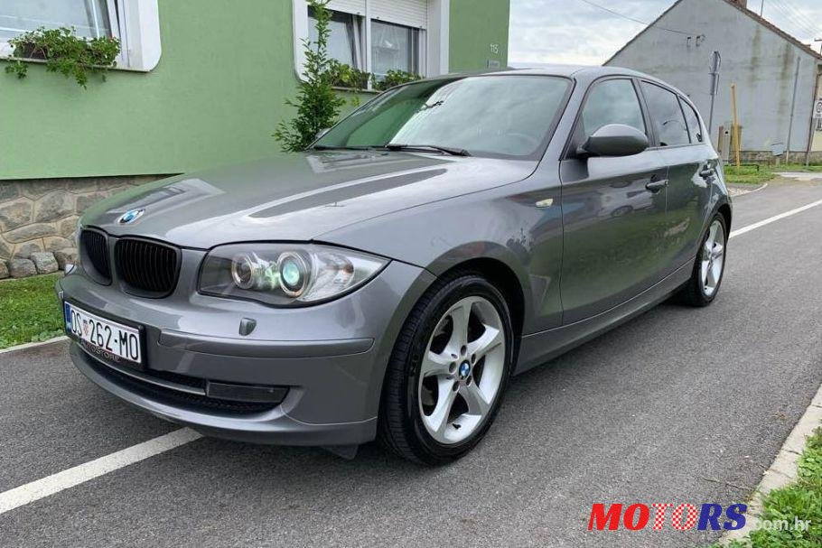 2009' BMW Serija 1 118D photo #1