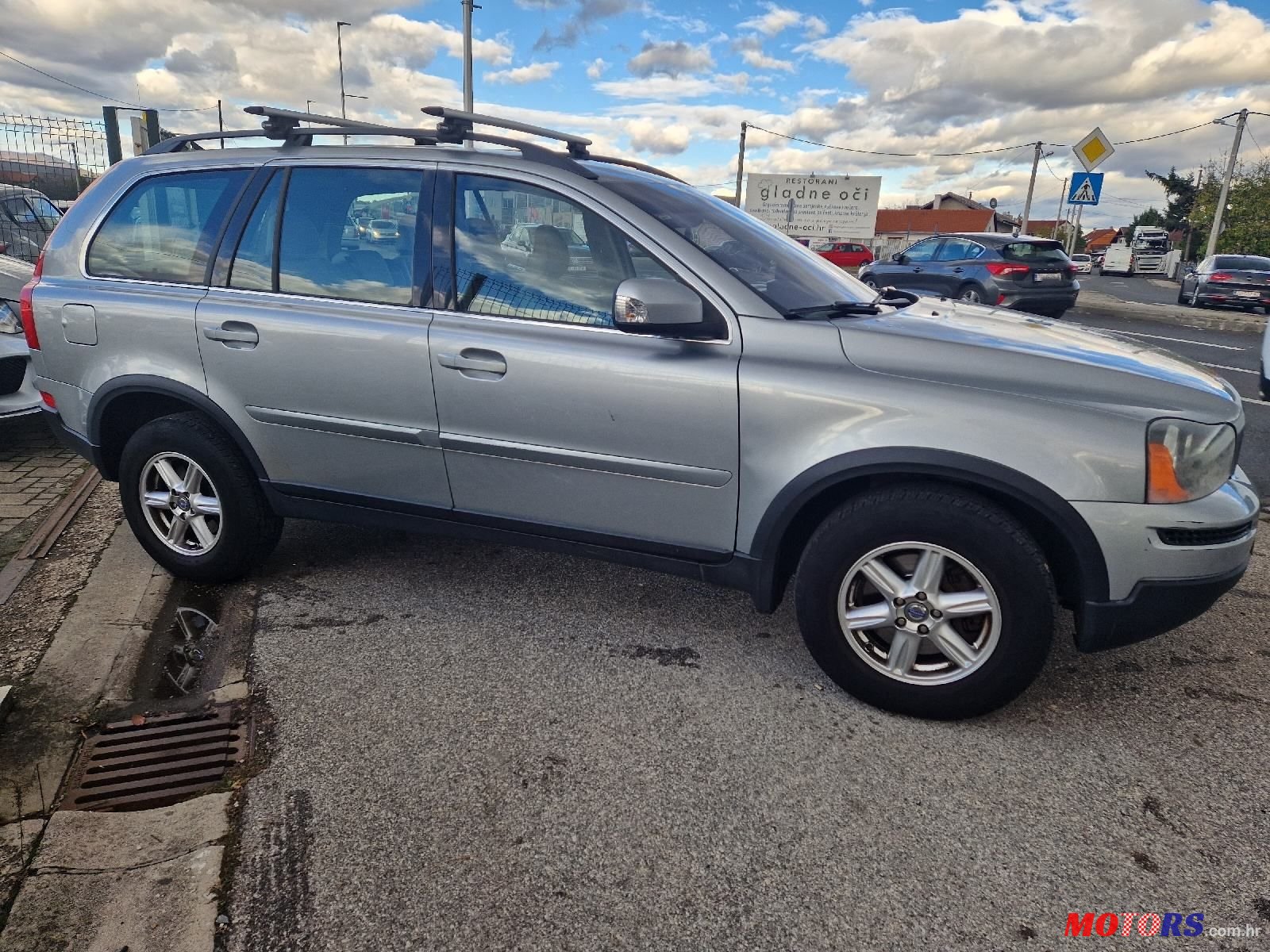 2008' Volvo XC90 2.5T Awd photo #4