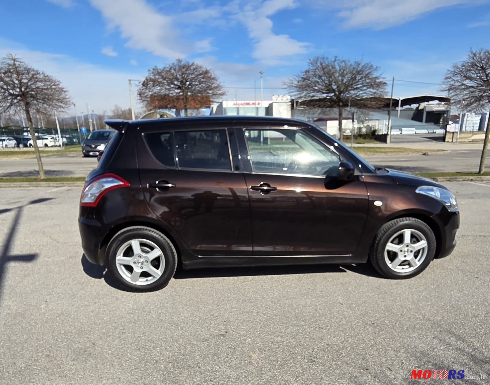 2013' Suzuki Swift 1,2 Se photo #3