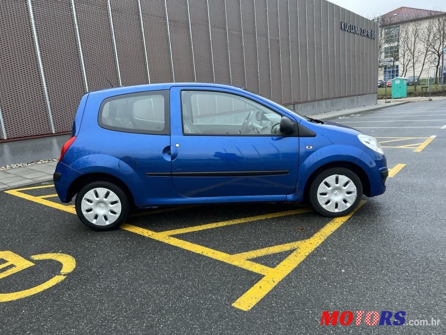 2008' Renault Twingo 1,5 Dci photo #4