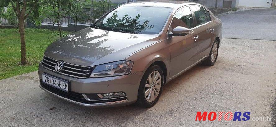 2011' Volkswagen Passat 2,0 Tdi Bmt photo #1