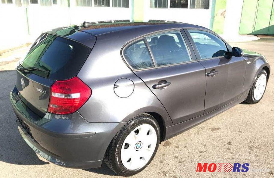 2009' BMW Serija 1 118D photo #2