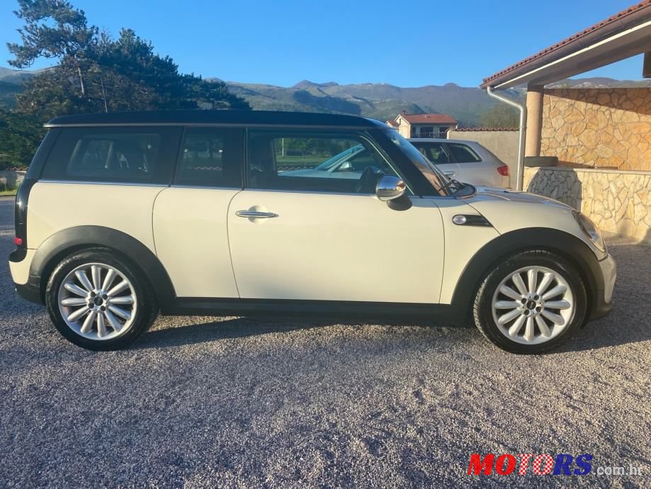 2012' Volkswagen Polo photo #4