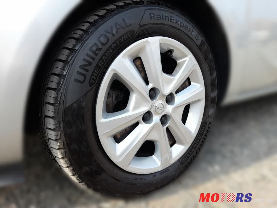 2017' Opel Corsa photo #6