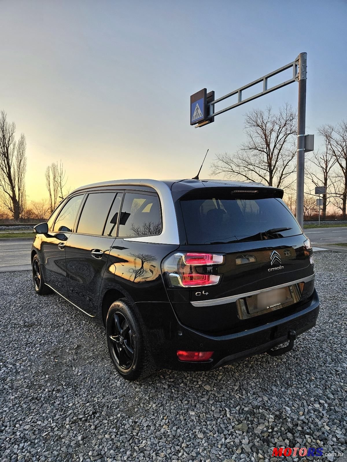 2017' Citroen C4 Grand Picasso photo #5