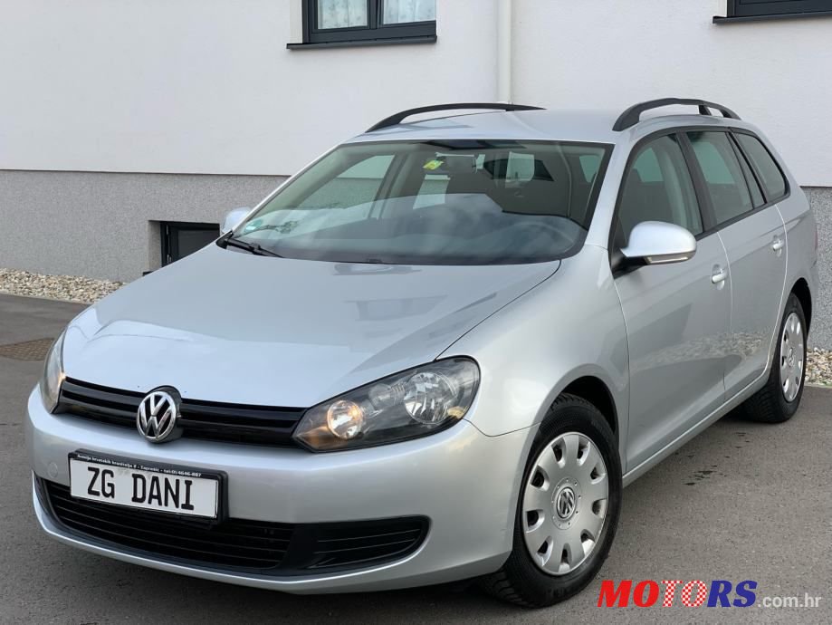 2011' Volkswagen Golf 6 Variant photo #2