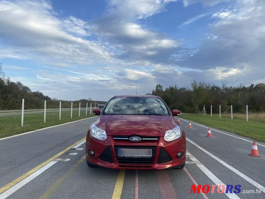 2014' Ford Focus photo #3