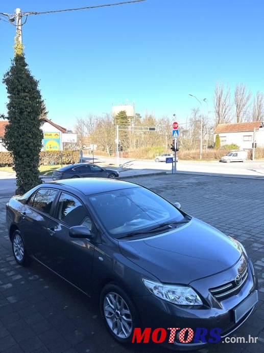 2008' Toyota Corolla 1.4 D-4D photo #3