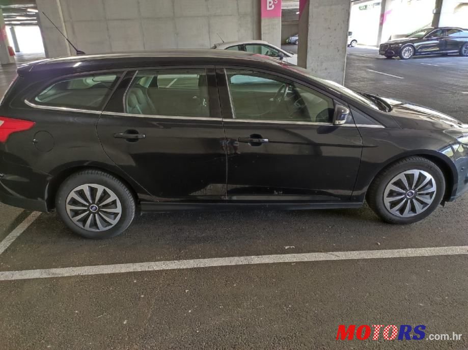 2013' Ford Focus Karavan photo #6