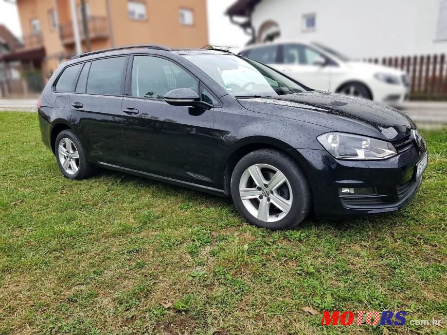 2014' Volkswagen Golf 7 Variant photo #2