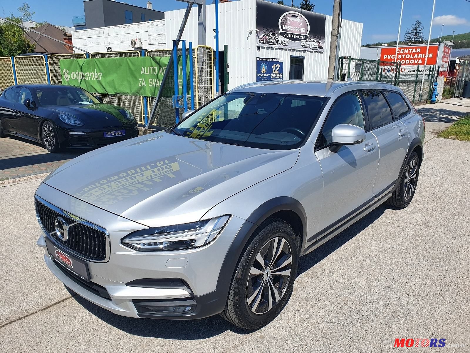 2019' Volvo V90 Cross Country photo #3