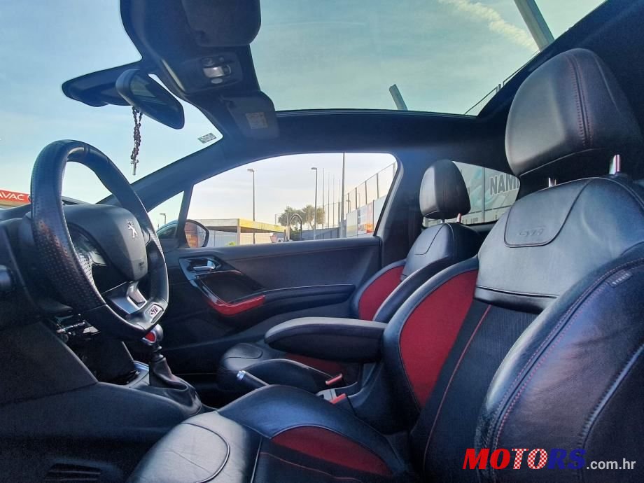 2013' Peugeot 208 1,6 Thp Gti photo #5