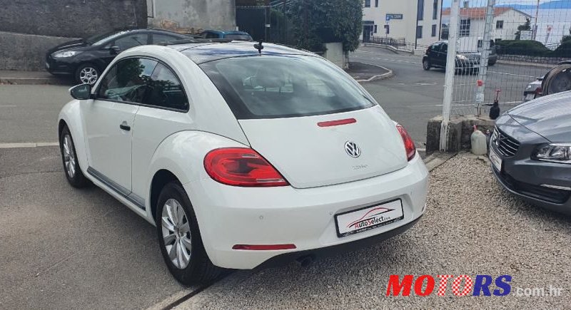 2014' Volkswagen Beetle photo #5