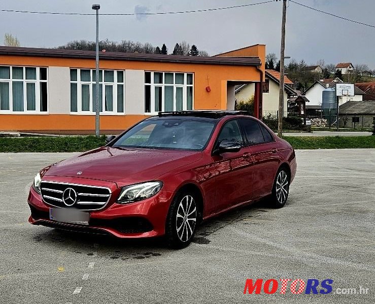 2017' Mercedes-Benz E-Klasa 220 photo #1