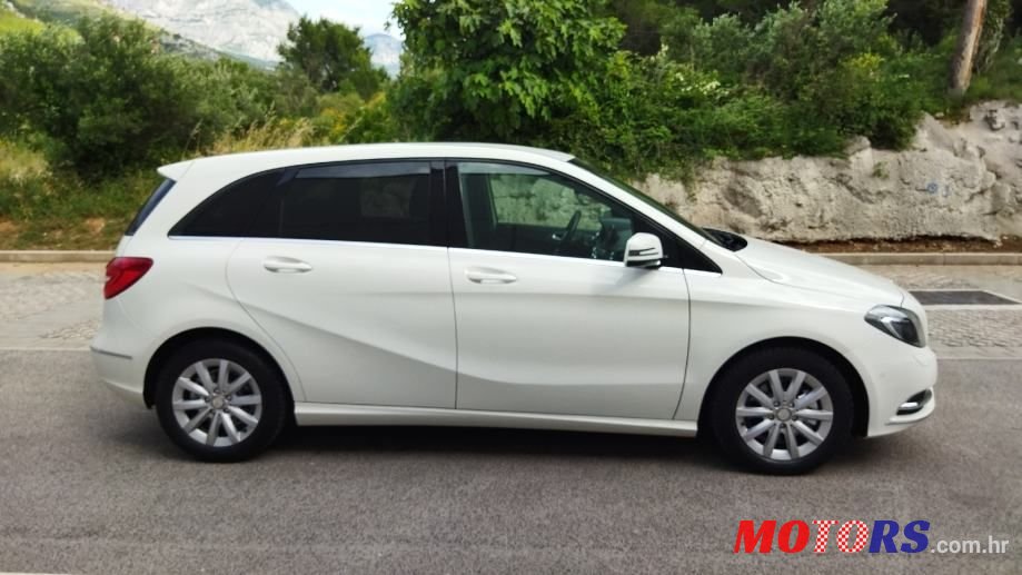 2013' Mercedes-Benz B-Klasa 200 Cdi photo #5