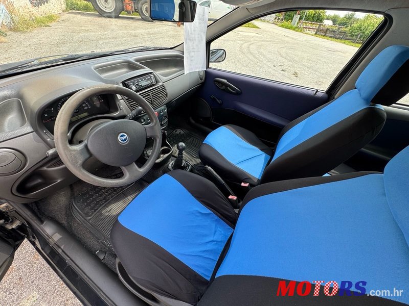 2004' Fiat Punto 1,2 16V photo #4