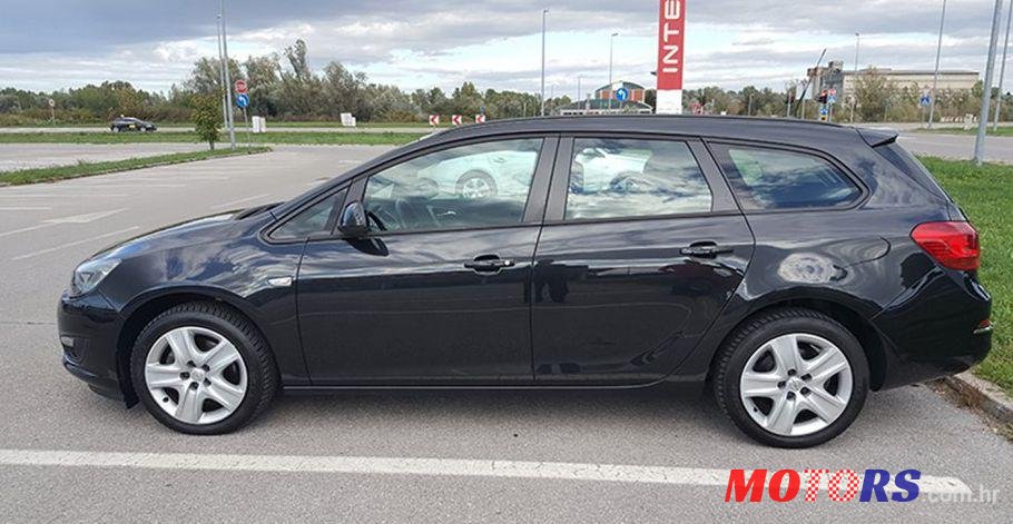 2013' Opel Astra Karavan 1,7 Cdti photo #1