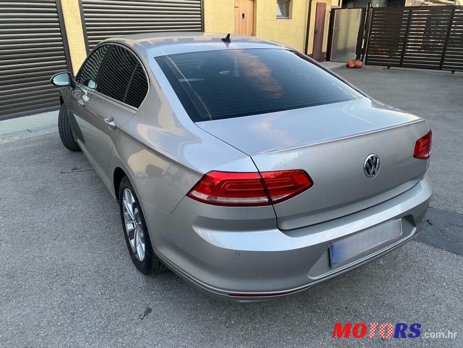 2015' Volkswagen Passat Tdi photo #5