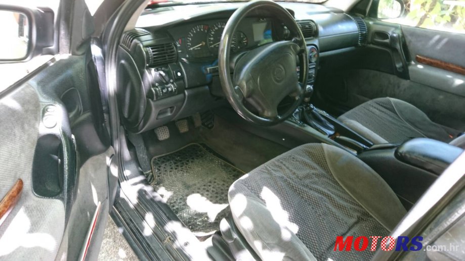 1996' Opel Omega photo #2