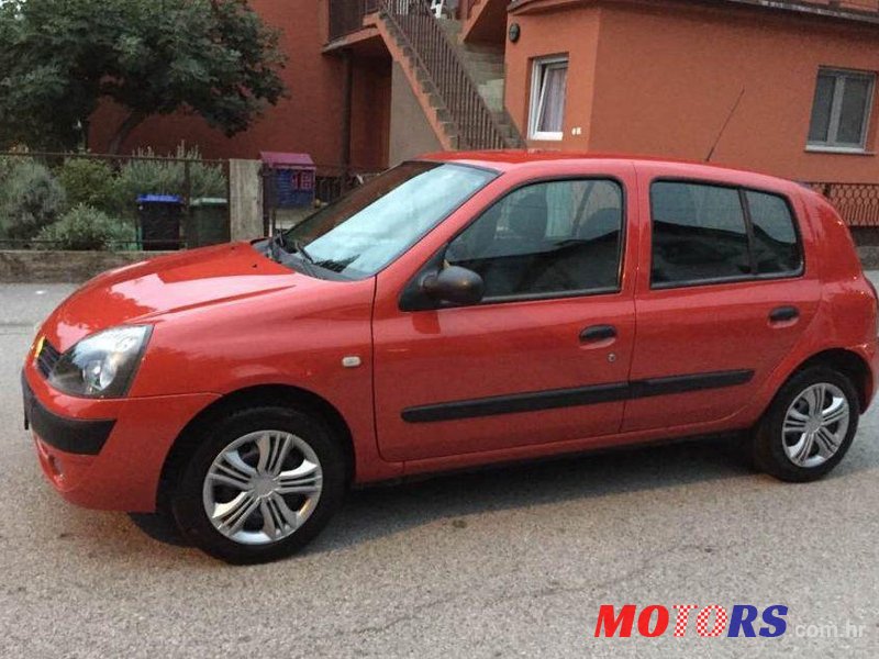 2004' Renault Clio 1,5 Dci photo #1