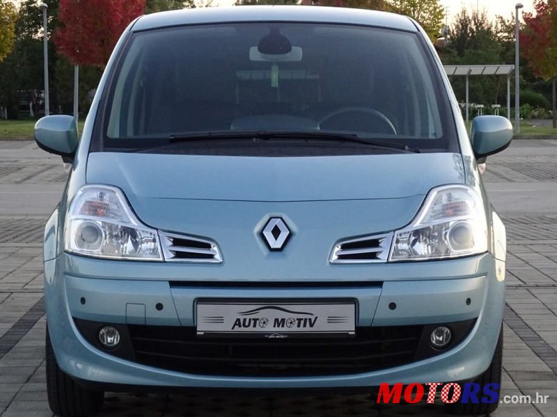 2010' Renault Modus photo #3