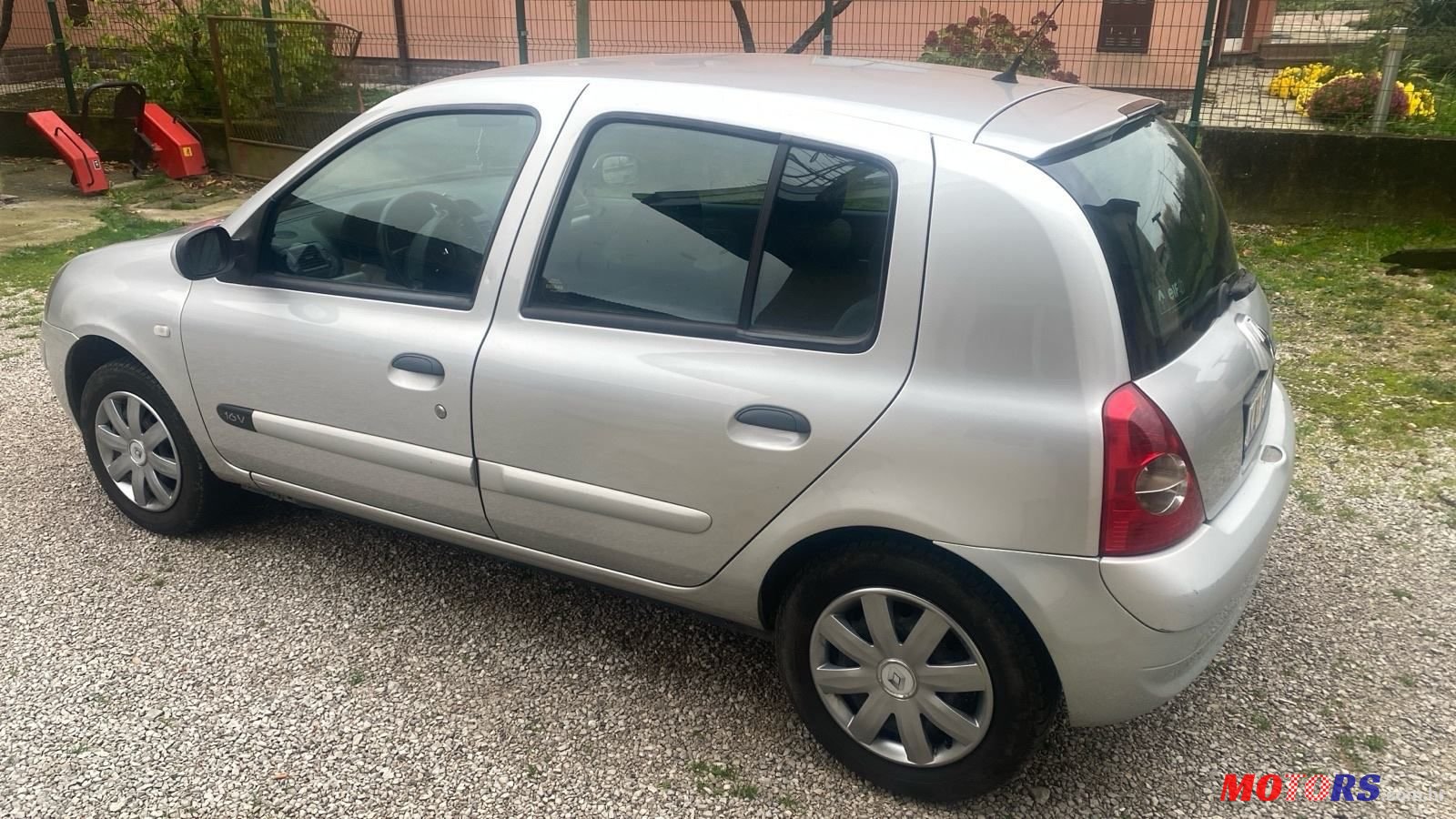2005' Renault Clio 1,2 16V photo #4