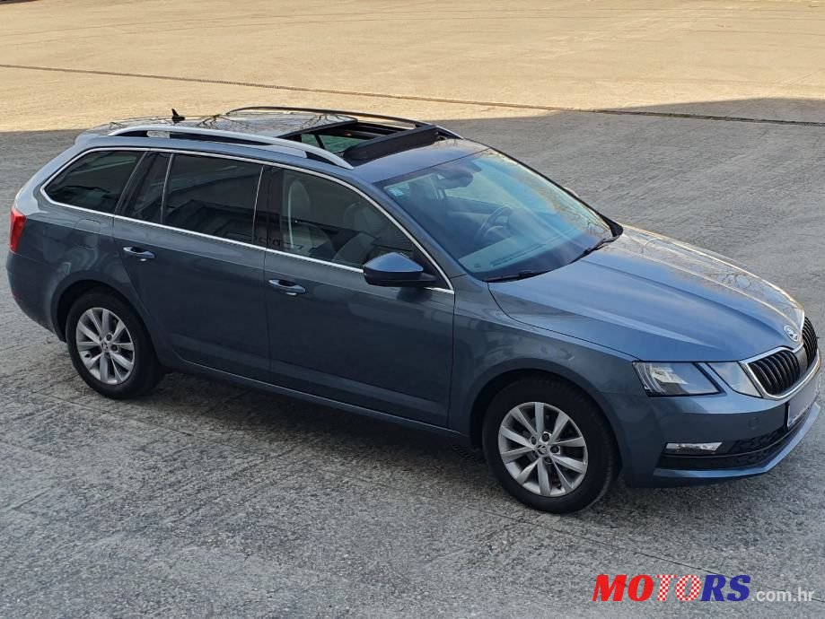 2018' Skoda Octavia Combi photo #3