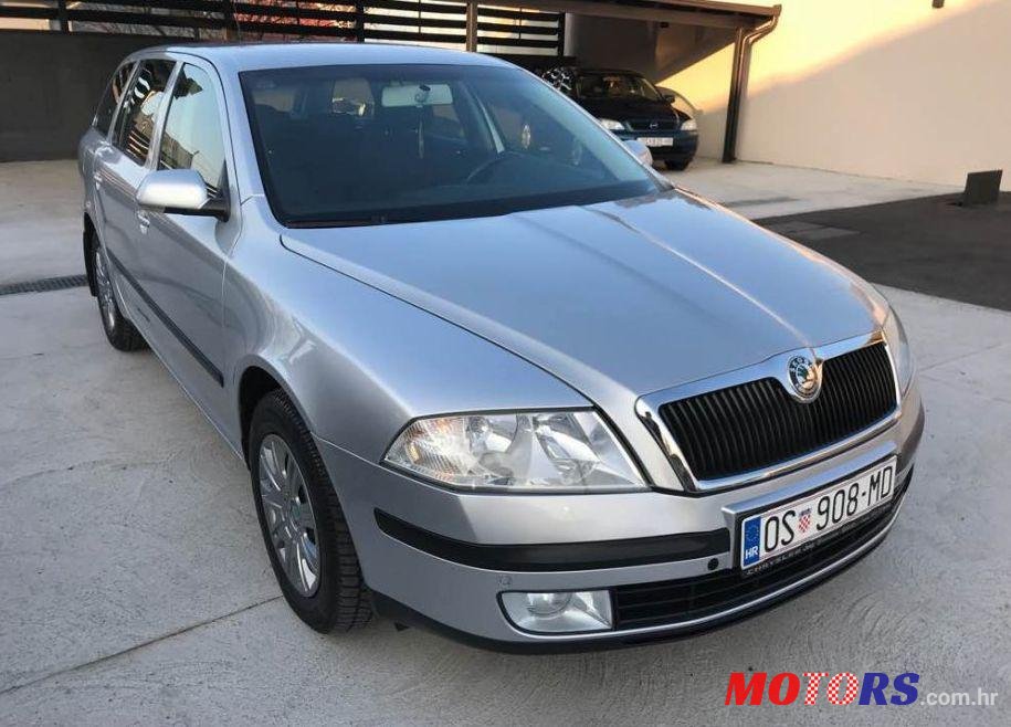 2009' Skoda Octavia Combi photo #1