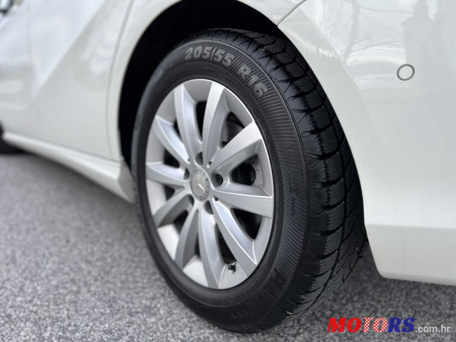2015' Mercedes-Benz B-Klasa 180 Cdi photo #5