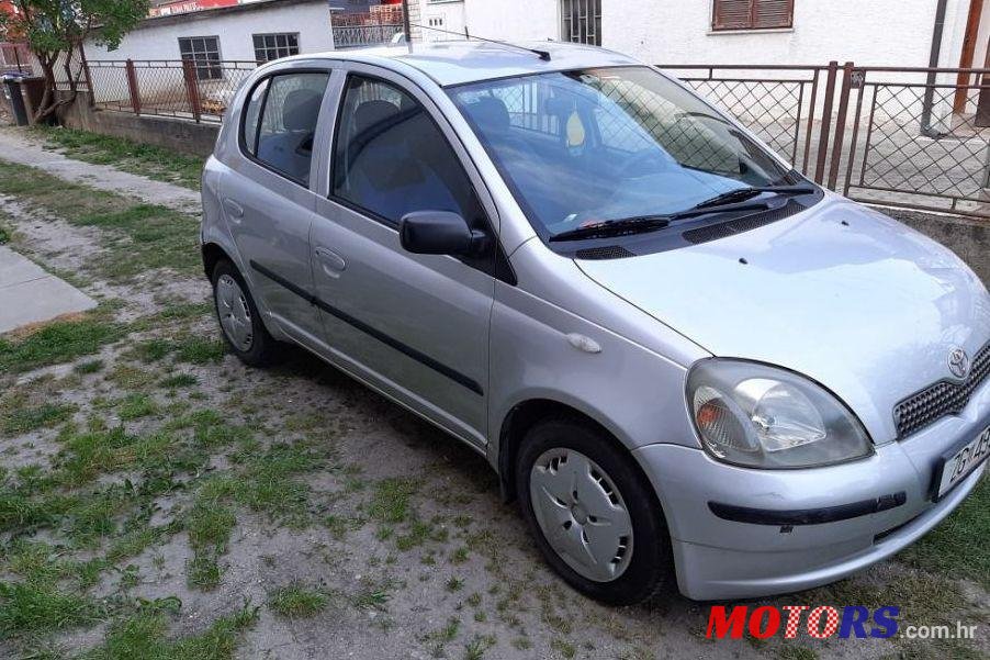 2003' Toyota Yaris photo #4