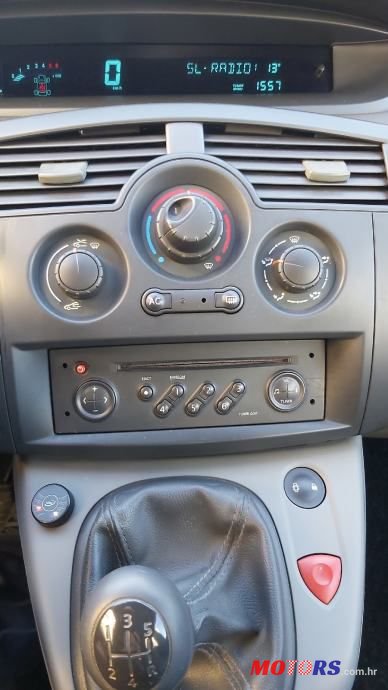2004' Renault Megane Scenic photo #5