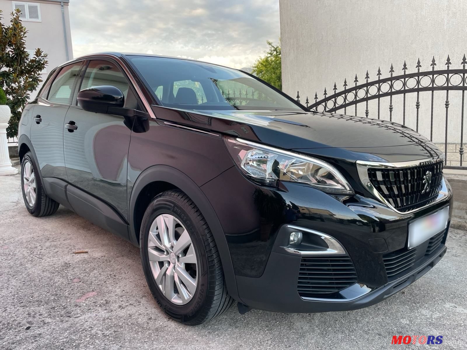 2020' Peugeot 3008 1,5 Bluehdi photo #2