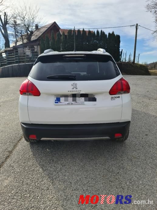 2013' Peugeot 2008 photo #6