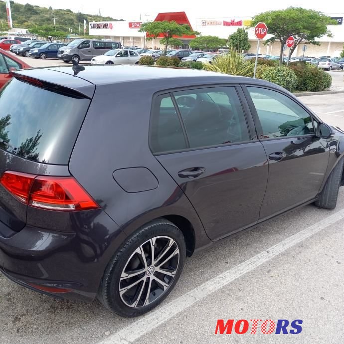 2015' Volkswagen Golf VII 1,6 Tdi photo #2