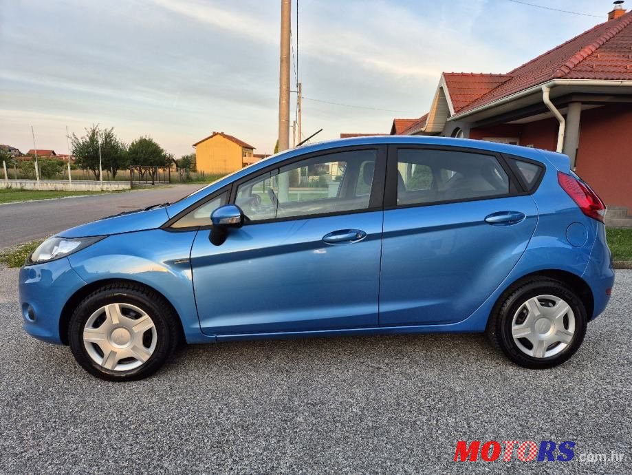 2010' Ford Fiesta 1,2 5 16V photo #2
