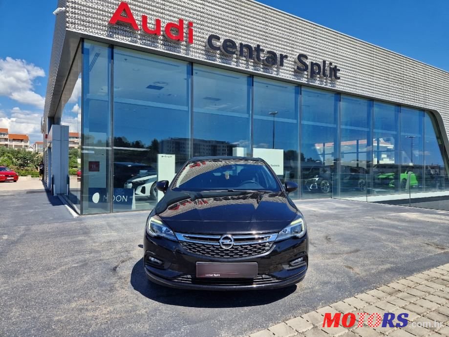 2017' Opel Astra 1.6 Cdti photo #2