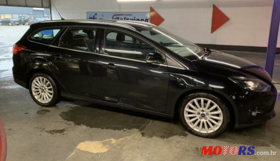 2013' Ford Focus Karavan photo #4