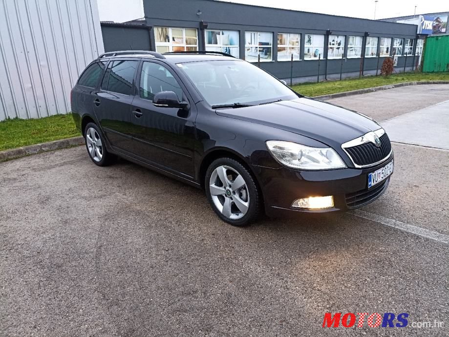 2010' Skoda Octavia Combi photo #1