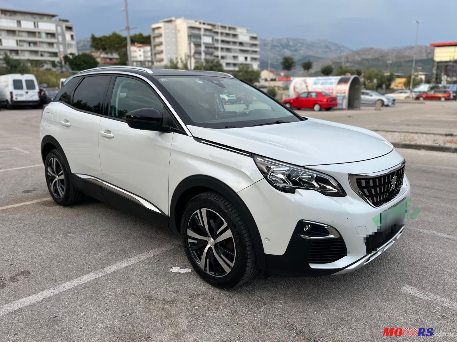 2020' Peugeot 3008 1,5 Bluehdi photo #1