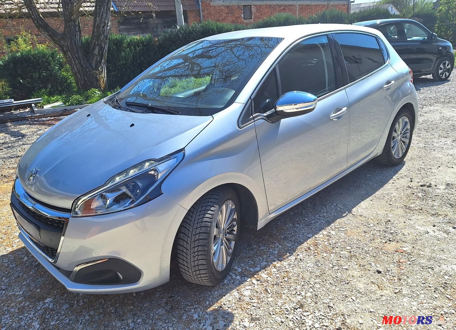 2019' Peugeot 208 1,2 Puretech photo #2